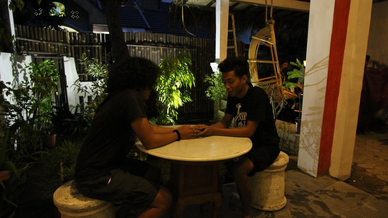 Hati Hati Albergue Yogyakarta Exterior foto